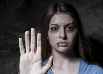 «Σπάμε τη σιωπή, διεκδικούμε τα δικαιώματά μας»