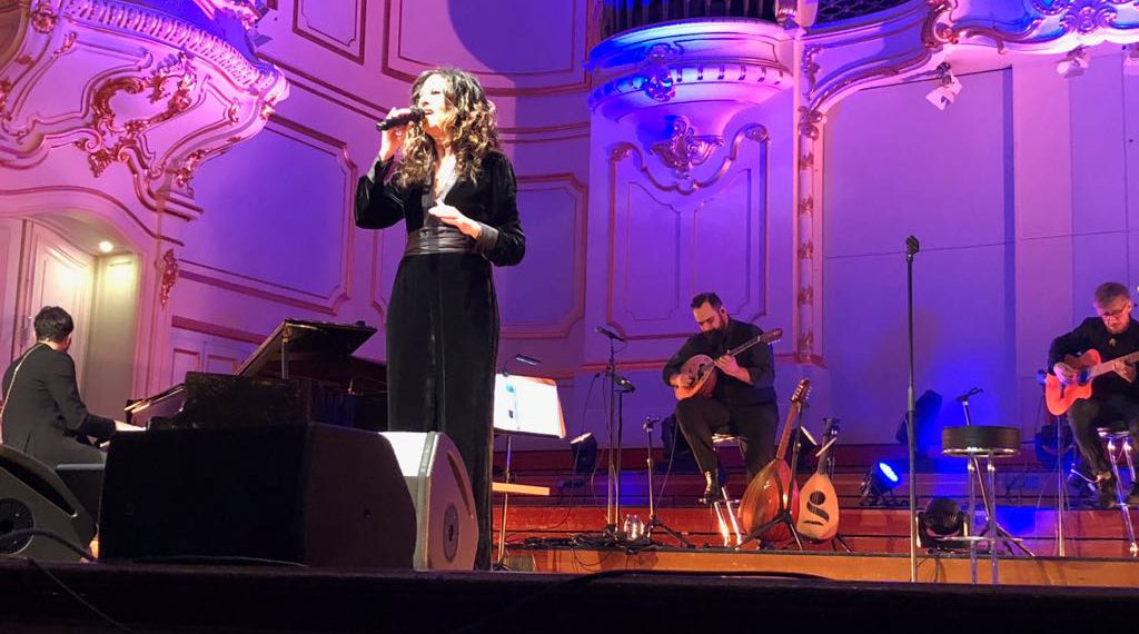 Αποθεώθηκε η Αρβανιτάκη στο Αμβούργο!