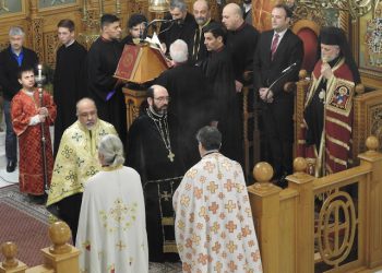 Στο Αννόβερο της Γερμανίας πανηγύρισε η Ελληνική Ενορία των Τριών Ιεραρχών