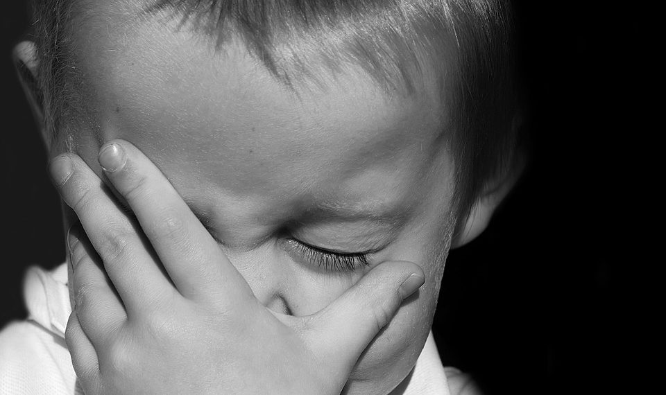 Το πρόβλημα ξεκινά όταν ξεχνάμε πως νιώθαμε όταν ήμασταν παιδιά