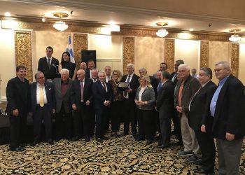 Βράβευση Πέτρου Τατούλη από τους ομογενείς- Για πρώτη φορά μαζί όλοι οι πελοποννησιακοί σύλλογοι