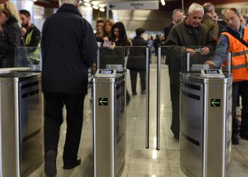 Τραπεζικές κάρτες αντί εισιτηρίων για τα μέσα μεταφοράς από την άνοιξη του 2020