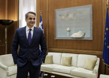 Ψήφος αποδήμων: Όχι από τον Τσίπρα, ναι από Γεννηματά και Βελόπουλο, με αστερίσκους ο Κουτσούμπας