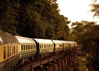 Οrient Express: Πέντε αστέρια πάνω σε ράγες