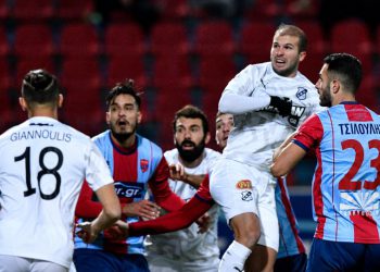 Super League 1: Πρώτος ο Ολυμπιακός, ακολουθεί ο ΠΑΟΚ, «άλμα» για ΠΑΟ – Βίντεο με τα 19 γκολ