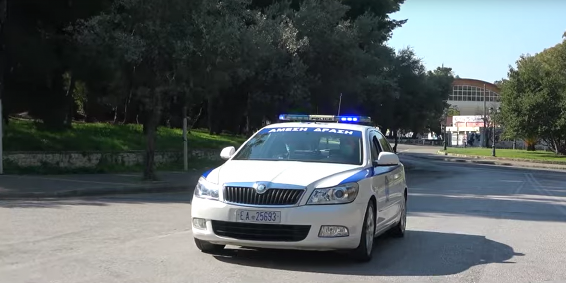 Mήνυμα της Ελληνικής Αστυνομίας για την αποφυγή συνωστισμού σε 10 γλώσσες