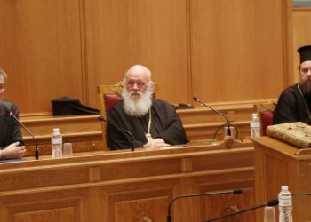 Ιερά Σύνοδος: Η εκκλησία αναβάλλει τις καθημερινές ακολουθίες εκτός των κυριακάτικων λειτουργιών