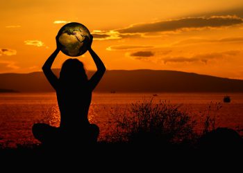 Είμαστε εμείς ο κόσμος;