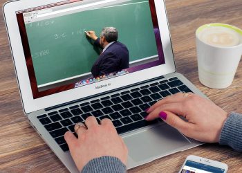 Χωρίς χρέωση από κινητά δίκτυα η πρόσβαση σε ψηφιακές πλατφόρμες για την εξ αποστάσεως εκπαίδευση