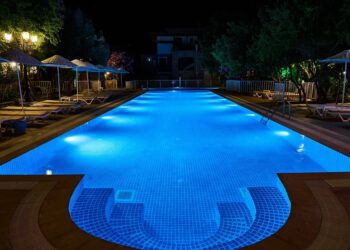 Υπουργική Απόφαση για την επιλογή τουριστικών καταλυμάτων καραντίνας