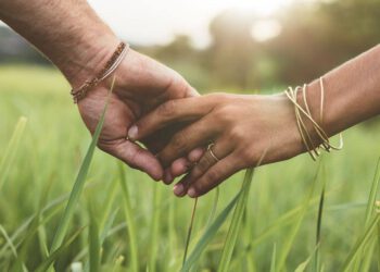 Φ. Βουδαντά: Το άγγιγμα είναι τρόπος να συνδεθείς…