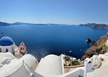 Κ. Χατζηδάκης: Πρότυπο νησί για την ανακύκλωση γίνεται η Σαντορίνη