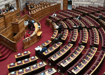 Δείτε live από τη Βουλή τη συζήτηση για την κύρωση των συμφωνιών ΑΟΖ με Ιταλία και Αίγυπτο