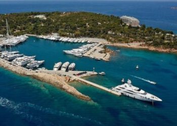 Υπογράφεται η ΚΥΑ για τη Μαρίνα Βουλιαγμένης