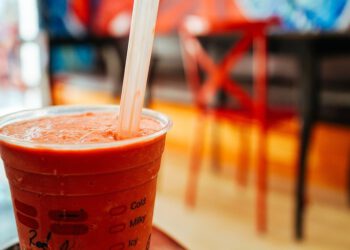 Από την 1η Φεβρουαρίου 2021 καταργούνται στο δημόσιο τα πλαστικά μιας χρήσης