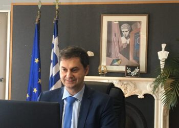Θεοχάρης: Επενδύστε στην Ελλάδα γιατί η Ελλάδα αλλάζει
