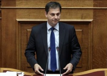 Θεοχάρης: Με αυτοπεποίθηση και αισιοδοξία προχωράμε μπροστά