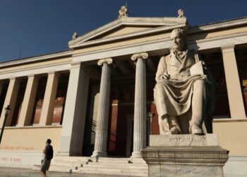 Κεραμέως: “Καλούμε όσους ζουν στο Εξωτερικό να επιλέξουν τα Ελληνικά πανεπιστήμια