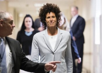 H εξομολόγηση της Ελληνίδας που έστειλε τον Μπιλ Κόσμπι στη φυλακή