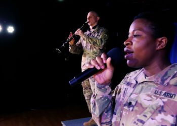 Ο «Χορός του Ζαλόγγου» από μπάντα του αμερικανικού στρατού