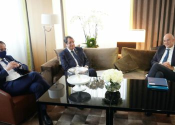 «Διαρκής και στενός ο συντονισμός Ελλάδας και Κύπρου»