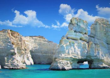 Στην τουριστική αγορά της άπω Ανατολής στοχεύει η Μήλος