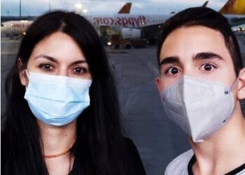 Τουρκία: Ελληνίδα συγγραφέας και ο γιός της κρατήθηκαν για δύο μέρες σε άθλιες συνθήκες