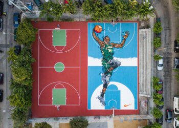 Μεταμορφώνονται τα γήπεδα στα Σεπόλια προς τιμή του Αντετοκούνμπο