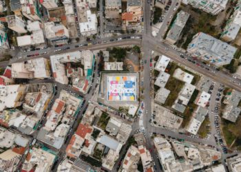 Γειτονιά – γειτονιά η νέα καθημερινότητα της Αθήνας