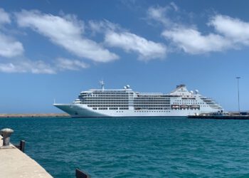 Οι Αμερικανοί επέλεξαν Ελλάδα για την επανεκκίνηση της κρουαζιέρας