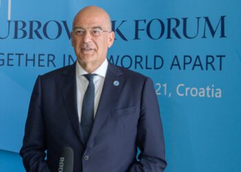 Πιστή εφαρμογή της Συμφωνίας των Πρεσπών ζήτησε ο Δένδιας από τον Οσμάνι