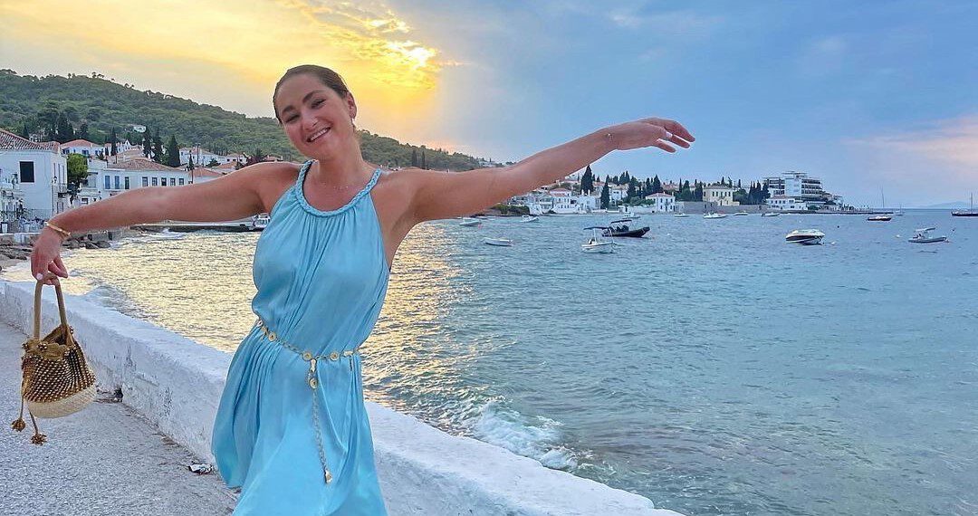 Για διακοπές στην Ελλάδα η εγγονή του Σον Κόνερι