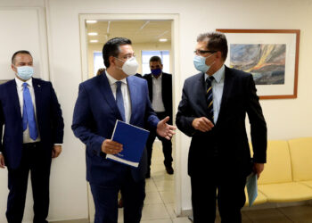 Στην Ελλάδα ο Ευρωπαίος Επίτροπος Διαχείρισης Κρίσεων Γιάνες Λέναρτσιτς