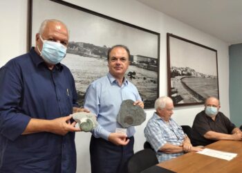 Ομογενής δώρισε πολύτιμη συλλογή απολιθωμάτων στο Ρέθυμνο