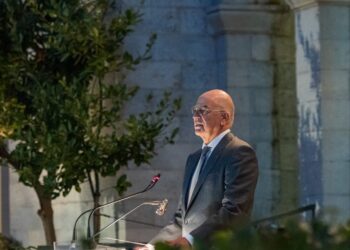 Δένδιας: Η Τουρκία να αλλάξει τη νέο-οθωμανική της πολιτική για Αγία Σοφία