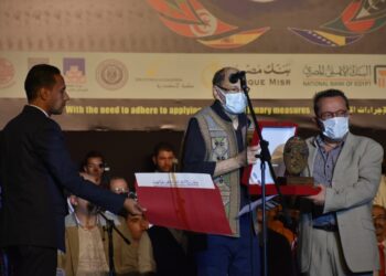 Το Κάιρο υποκλίθηκε στον Μίκη Θεοδωράκη