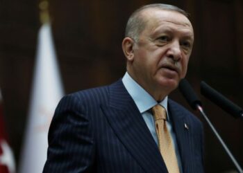 Ερντογάν – Απειλεί την Ευρώπη με νέο 2015 στο προσφυγικό