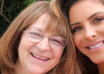 Μενούνος για το θάνατο της μητέρας της: «Θέλω να της μιλήσω»