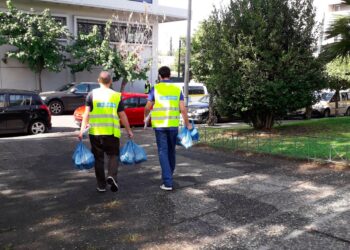 Οι street workers της Αθήνας, «φύλακες-άγγελοι» για τους άστεγους