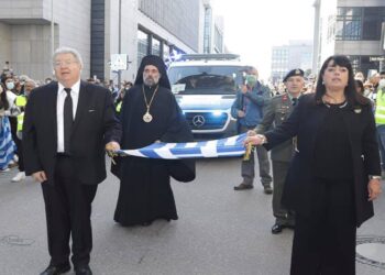 Στη μεγάλη παρέλαση της Στουτγάρδης ο Χρυσουλάκης