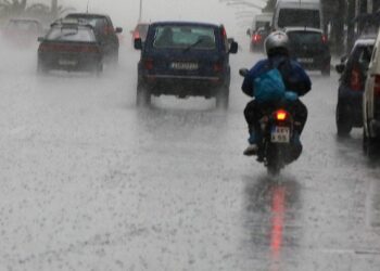 Πάνω από 170 χιλιοστά βροχής έπεσαν σε περιοχές της Αθήνας