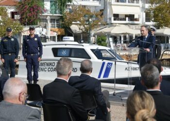 Στη Σκιάθο το πρώτο από τα 5 περιπολικά σκάφη με ιατρικό εξοπλισμό
