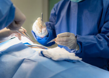 Ένας Έλληνας γιατρός στην κορυφαία Ακαδημία Χειρουργών