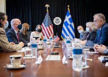 Επαφές Θεοδωρικάκου με Ομογενείς στη Νέα Υόρκη