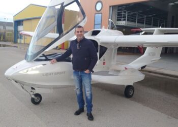 Στην Ελλάδα το μοναδικό αναδιπλούμενο υδροπλάνο της Ευρώπης 