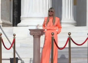 Στην Ελλάδα η Χάιντι Κλουμ και το γερμανικό Next Top Model