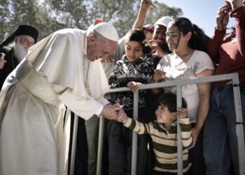 Ξεκινάει το ιστορικό ταξίδι του Πάπα Φραγκίσκου στην Ελλάδα