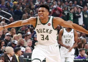 Ο «Greek Freak» έσπασε το φράγμα των 13.000 πόντων στο NBA