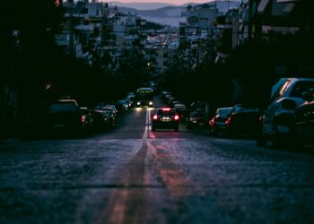 70 ώρες σε μποτιλιάρισμα έχασε ο μέσος οδηγός στην Αθήνα το 2021