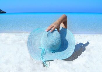 Τρίτος δημοφιλέστερος προορισμός παγκοσμίως η Ελλάδα